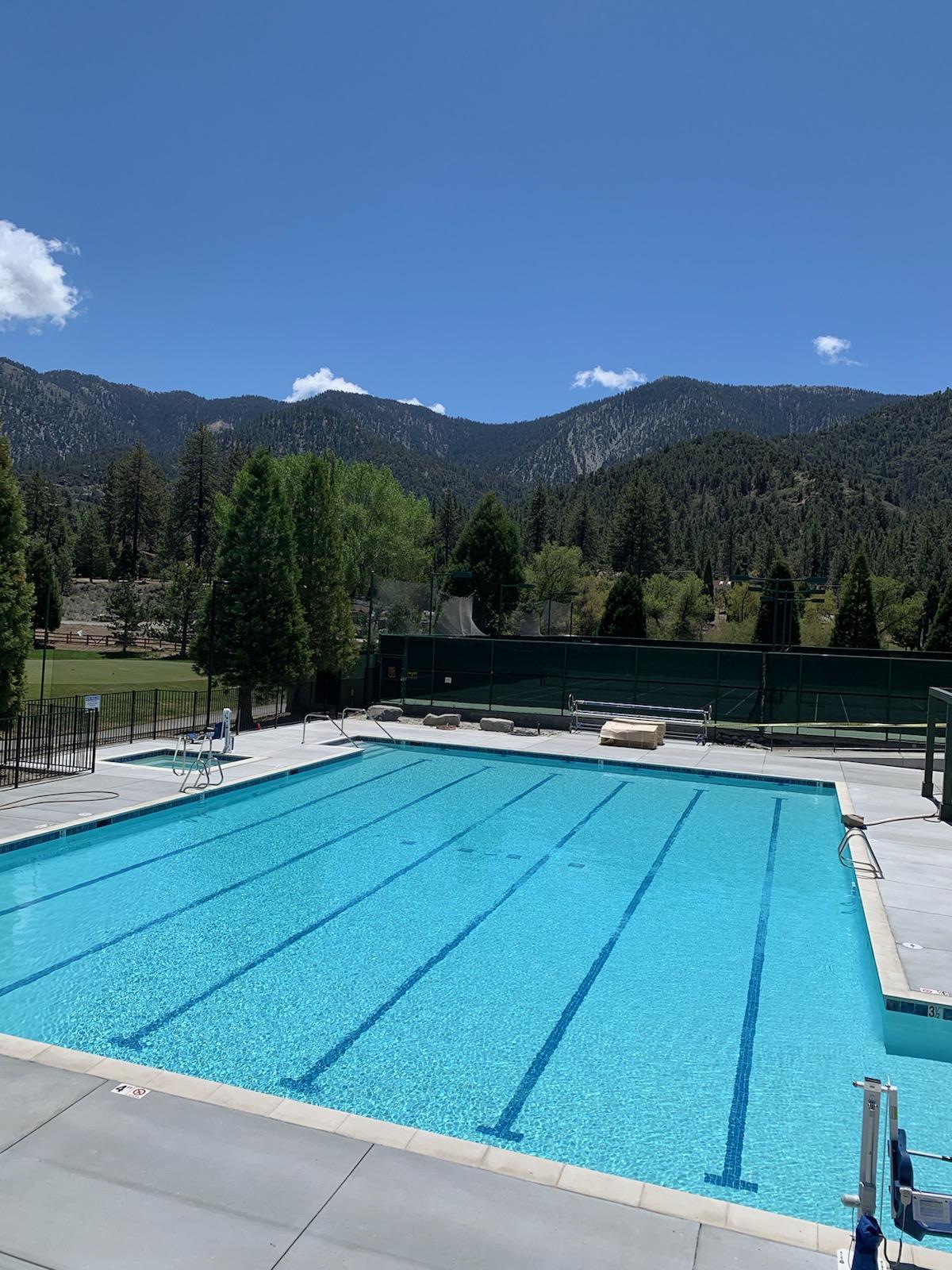 Swimming Pool Pine Mountain Club